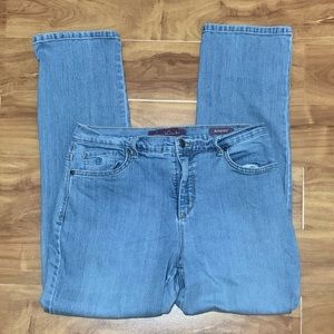 Gloria Vanderbilt Amanda bootcut blue jeans 10